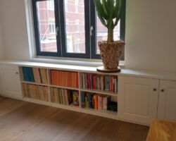 Wand- en boekenkast